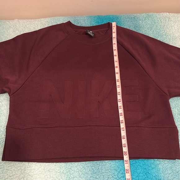 🔥NWOT Nike Maroon Crewneck Sweatshirt🔥 - Picture 3 of 6